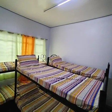 Bahaymandaragat Hostel